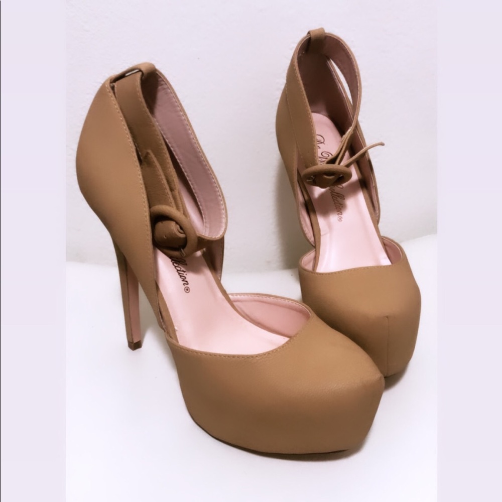 De Blossom maryjane platform pumps size 8